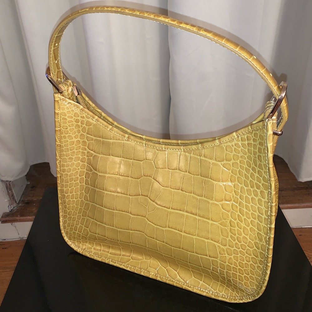 MARK CROSS MINT CONDITION Authentic Hobo zip bag in a beautiful yellow croc.